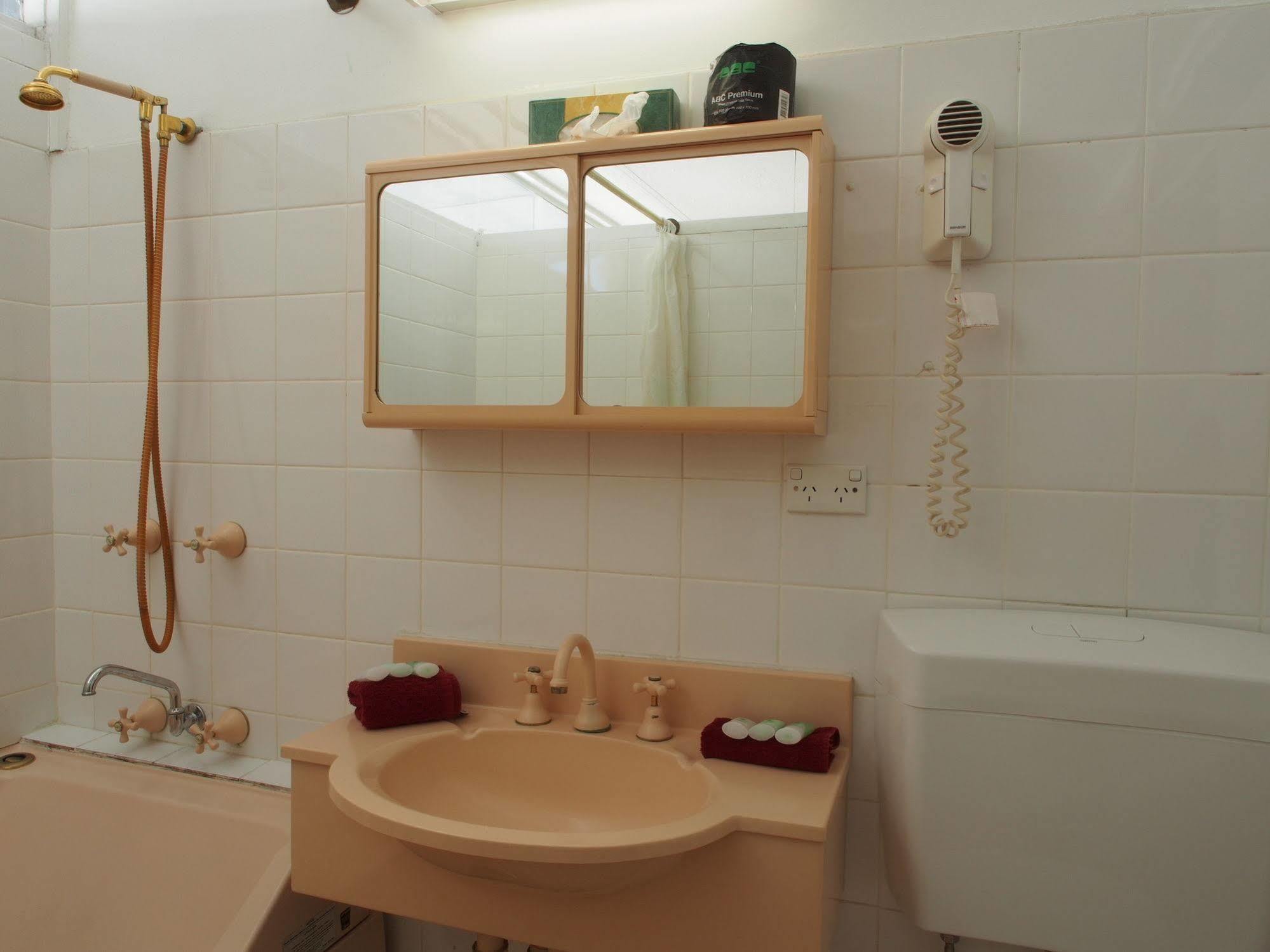 City Beach Motel Wollongong Ngoại thất bức ảnh