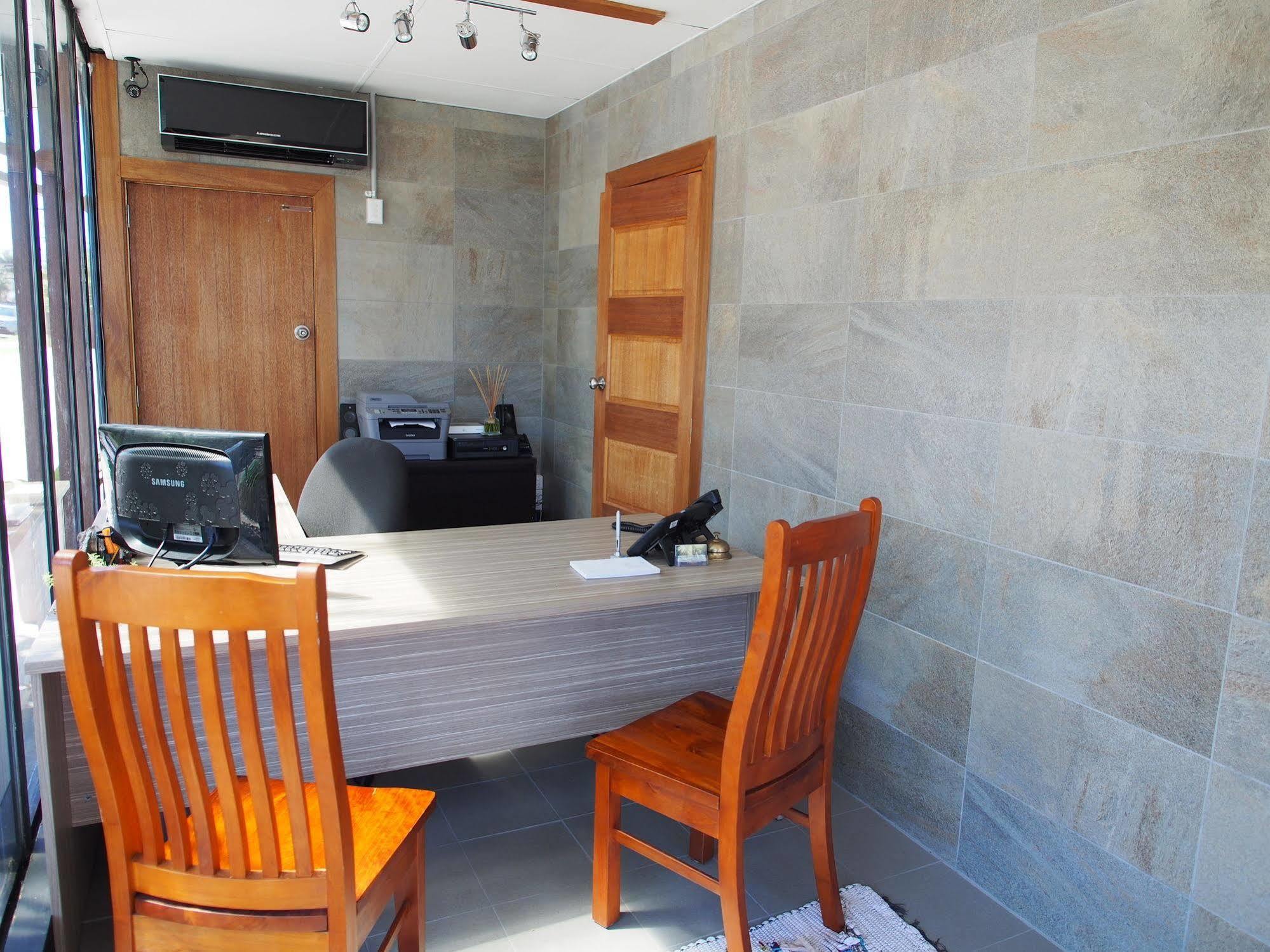 City Beach Motel Wollongong Ngoại thất bức ảnh